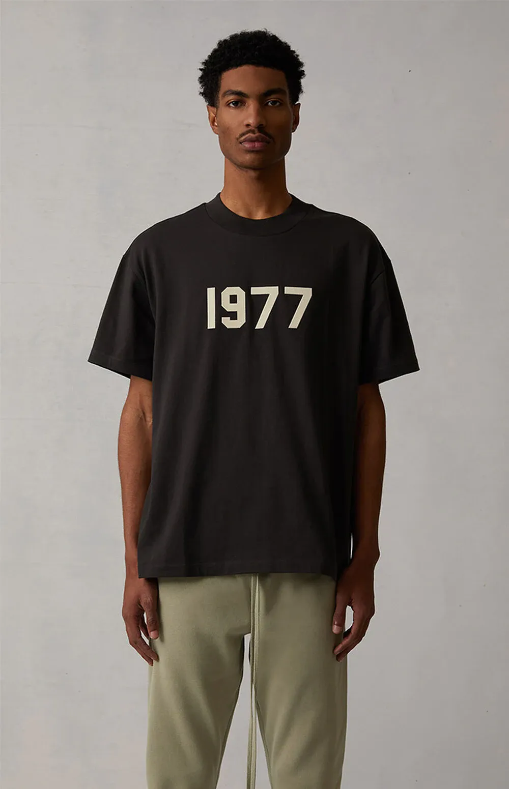 FEAR OF GOD ESSENTIALS FOG "1977" Iron T-Shirt Tee