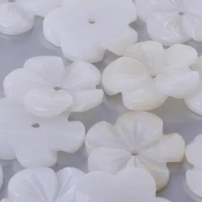 High Quality 15mm White Mother of Pearl Shell Flowers beads Natural Shell charm  central hole 1mm diy earring Hair accessories 10pcs