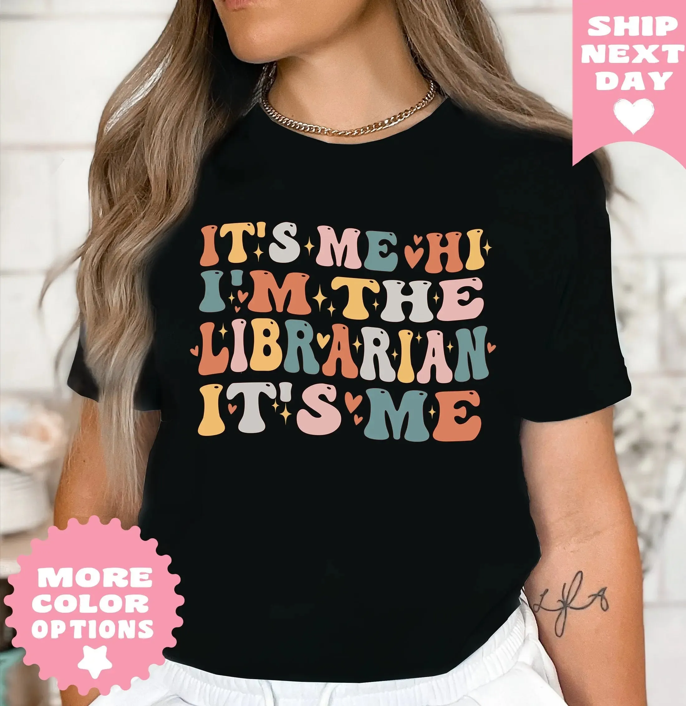 Librarian Shirt, Library Shirt, Librarian Gifts, Reading Shirt, Funny Reading Shirt, Book Lover Shirt, It's Me Hi I'm The Librarian It's Me